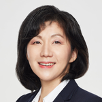 Jie-ae Sohn (Invited Professor at Ewha Womans University (Former CNN Seoul Correspondent))