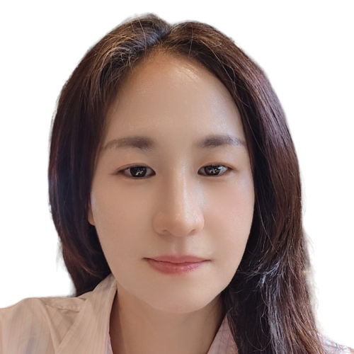 Seongmin Lucia Kim (CEO of ABEREDE vegan derma cosmetic)